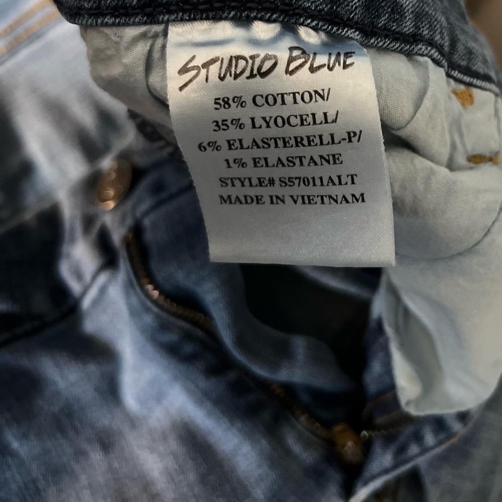Studio Blue Women's Jeans